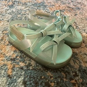 Mini Melissa’s Jason Wu sandal c9